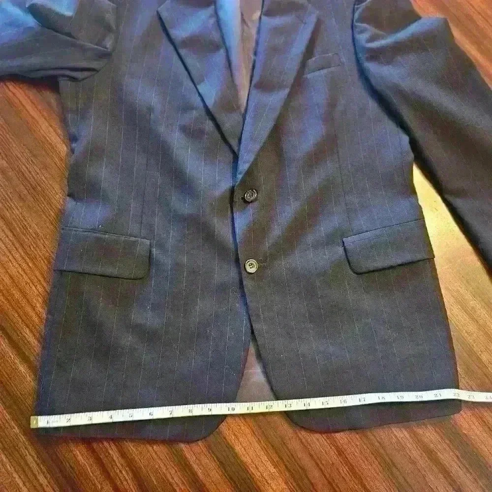 Sterling and Hunt Luxe Dark Navy Pinstripe 100% Wool Blazer Sz 42R EUC